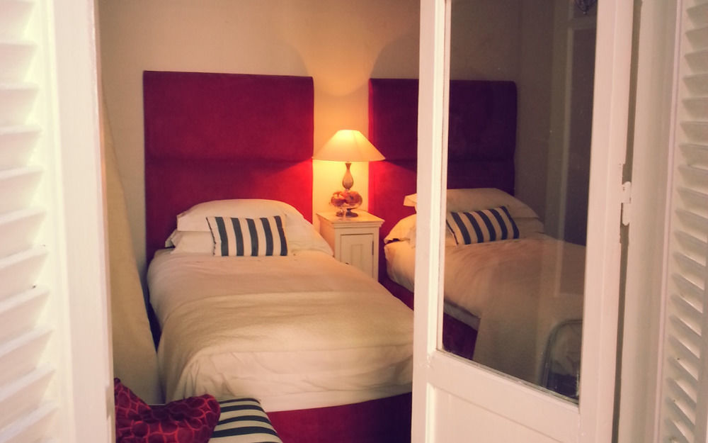 ケープタウン Gilmour Hill Bed & Breakfast エクステリア 写真