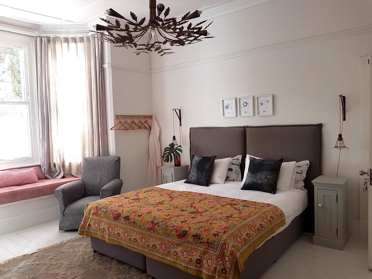 ケープタウン Gilmour Hill Bed & Breakfast エクステリア 写真