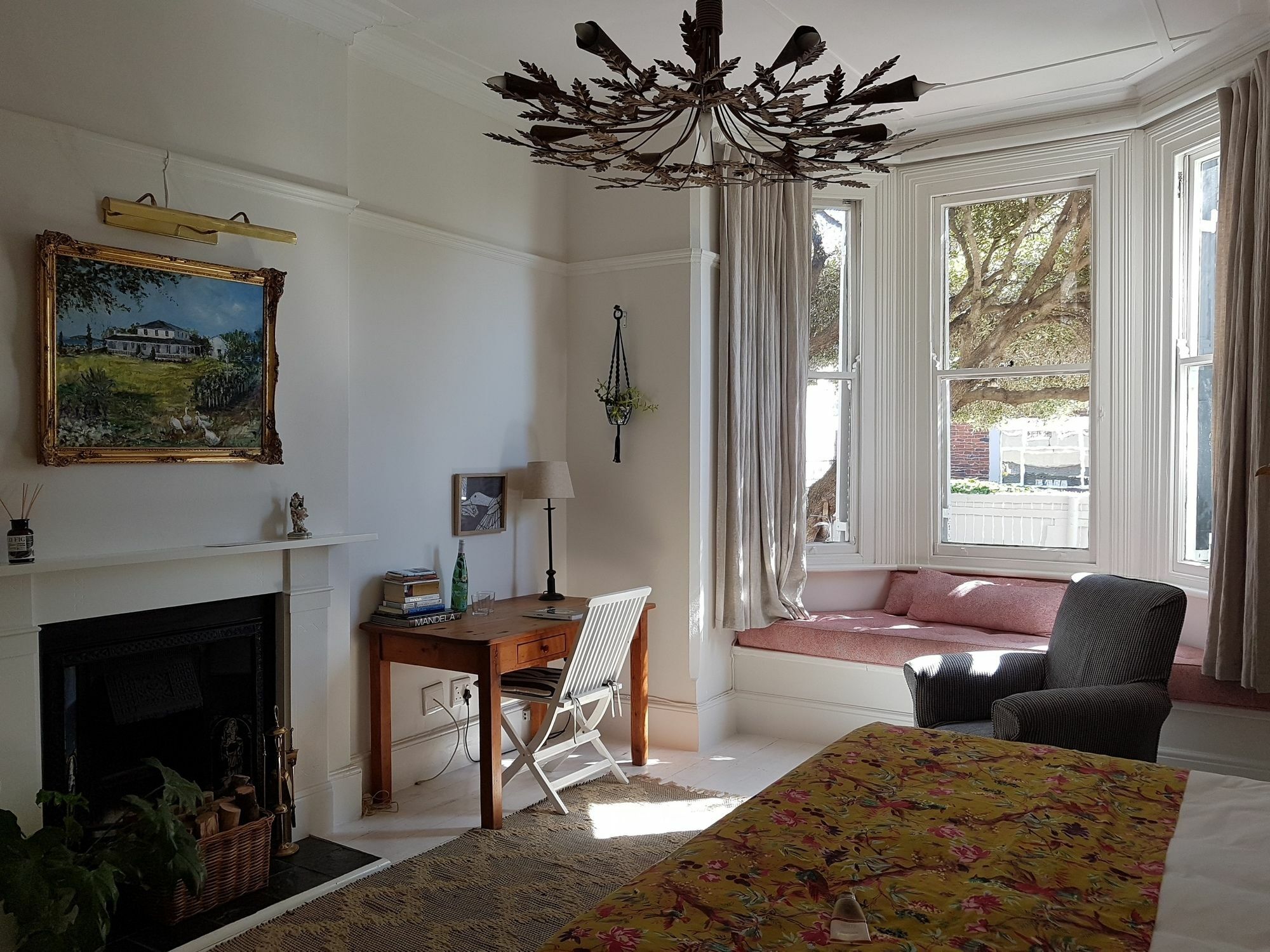 ケープタウン Gilmour Hill Bed & Breakfast エクステリア 写真